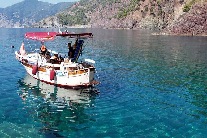 Afternoon Boat Tour to Cinque Terre with brunch on board - Quick hits before you book