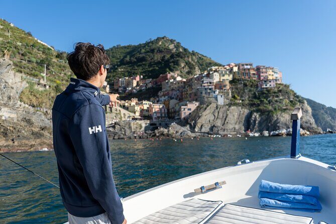 Catch the Sun, Skip the Crowds: 5Terre w Aperitivo&Snorkel - Food, wine, and the aperitivo part of the day