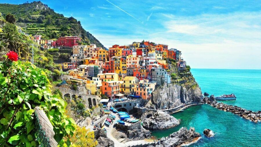 Cinque Terre Audioguide - TravelMate app for your smartphone - Listen online or offline, and read along if you want