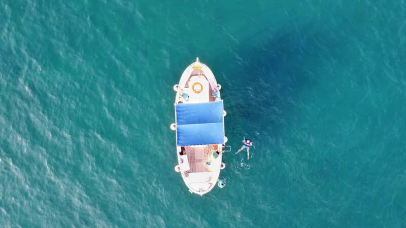Cinque Terre boat tour with a traditional ligurian gozzo - Who should book this boat tour