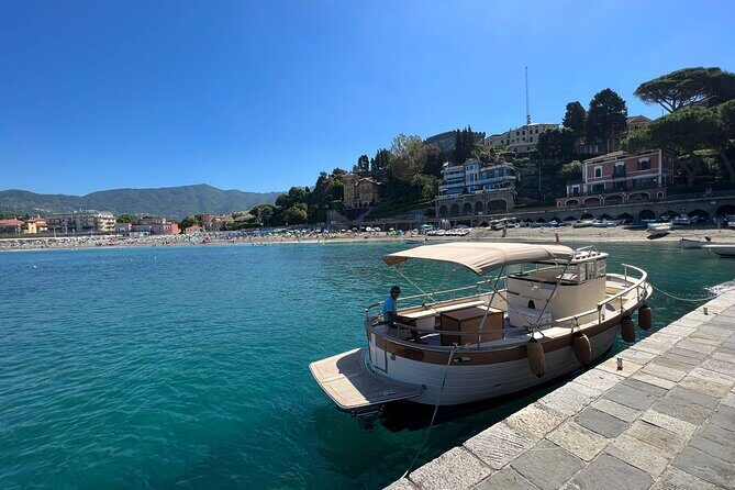 Cinque Terre Boat Tours Experience - Monterosso al Mare Stop: The Old Part, the New Part, and the Famous Giant