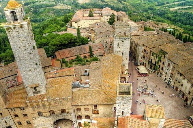 Cinque Terre FULLY GUIDED & ALL INCLUSIVE Tour from Florence - Vernazza: plan for lunch time and easy wandering