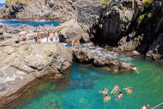 Cinque Terre Hybrid Boat Tour from Monterosso - Weather and sea conditions: the real decision factor