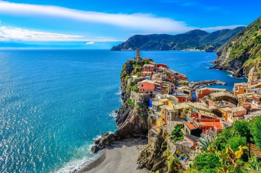 Cinque Terre: Hybrid Boat Tour with Swimming Stop - The swimming stop: what to bring and how to plan your comfort