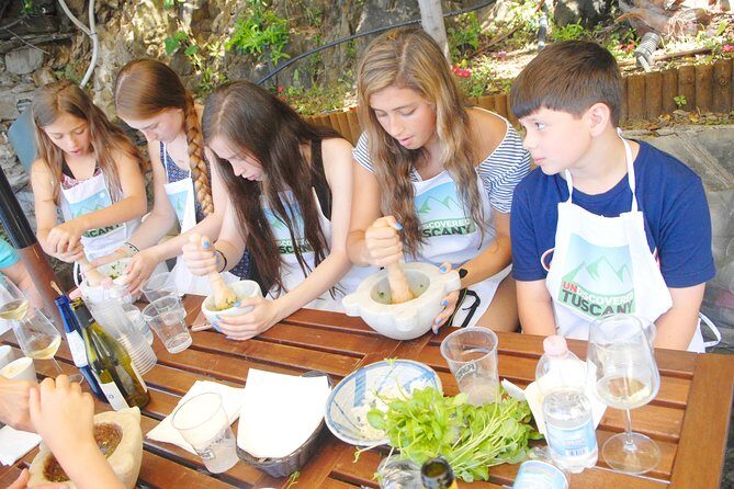 Cinque Terre Pesto Making Class, Boat Tour and Lunch - Manarola’s view and the Nessun Dorma-style pesto setting