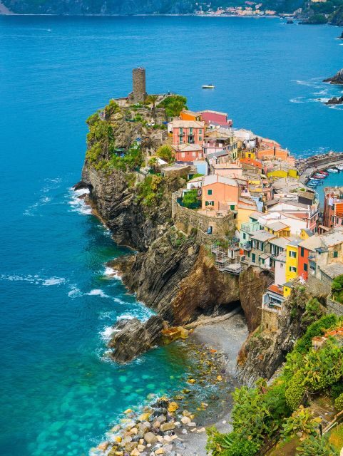 Cinque Terre: Private Walking tour through Villages - Meeting at La Spezia: easy start, no mystery