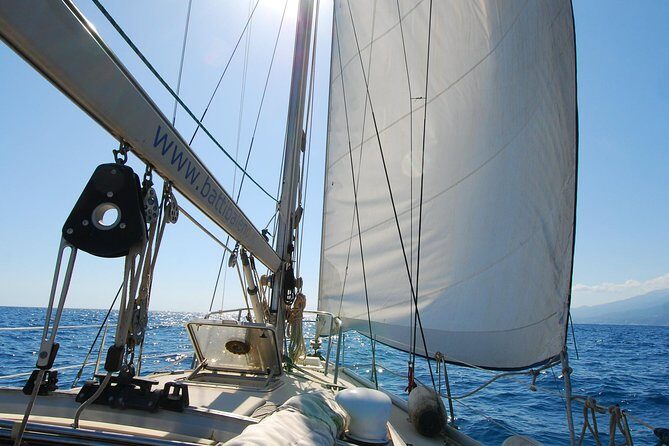 Cinque Terre Sailing Day Trip from La Spezia - Small-group boat day basics: what max 10 really changes