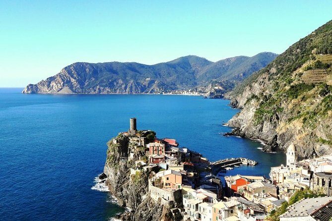 Cinque Terre Shore Excursions from Livorno Port - Vernazza for 2 hours: the cliff lunch window