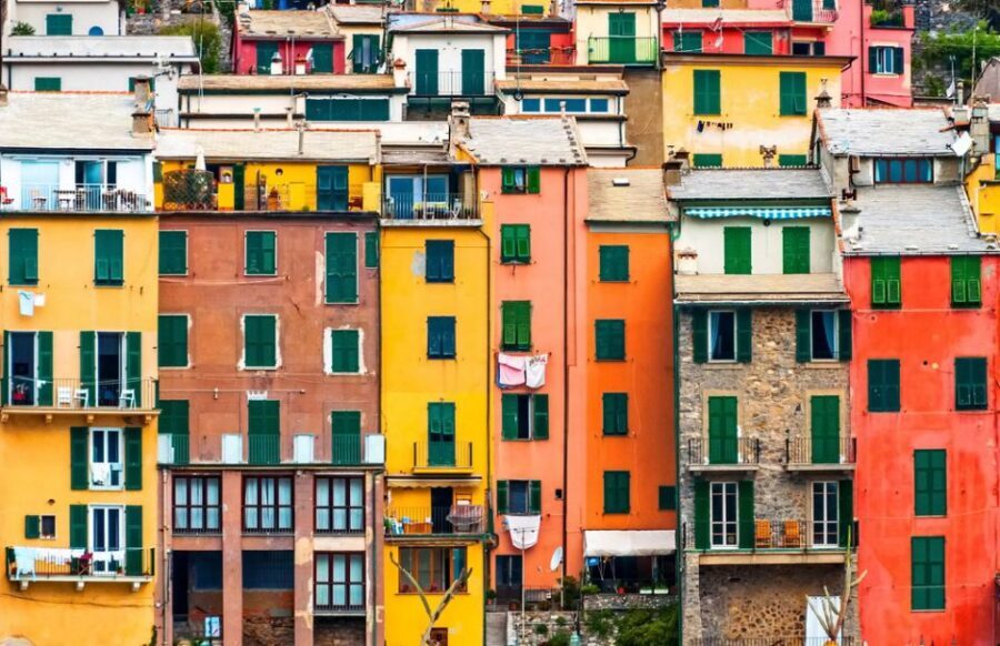 Cinque Terre Small Group by Minivan from Lucca - Vernazza Free Time: Lunch on Your Own + Beach Breaks