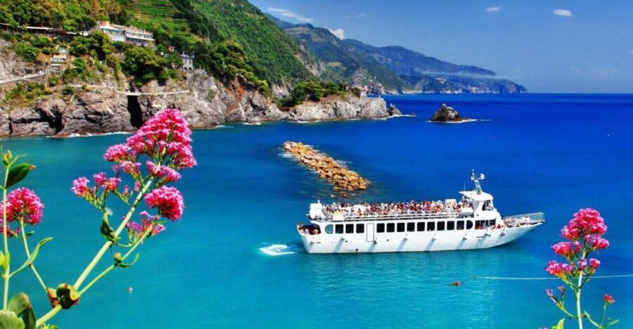 Cinque Terre Small Group by Minivan from Lucca - From Lucca to Riomaggiore: Ferry or Train, Plus Cliffside First Impressions