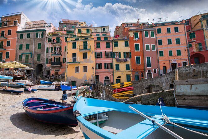 Cinque Terre Small Group or Private Day Tour from Florence - Monterosso: more room, more sea time, and that lemon-and-terrace feel