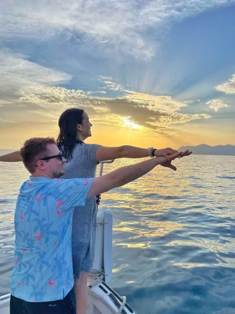 Cinque Terre: Sunset Boat Tour on Traditional Ligurian Gozzo - Monterosso meeting point: how to avoid the first-minute stress