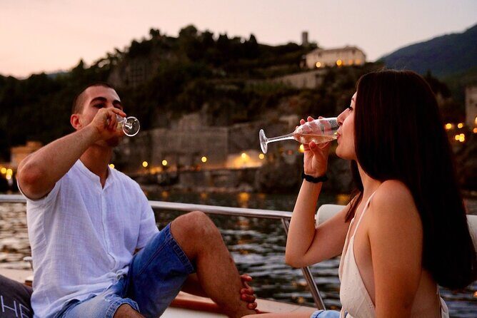Cinque Terre Sunset Cruise with Aperitif from Monterosso - Riomaggiore: Every Bend Gives Another Postcard