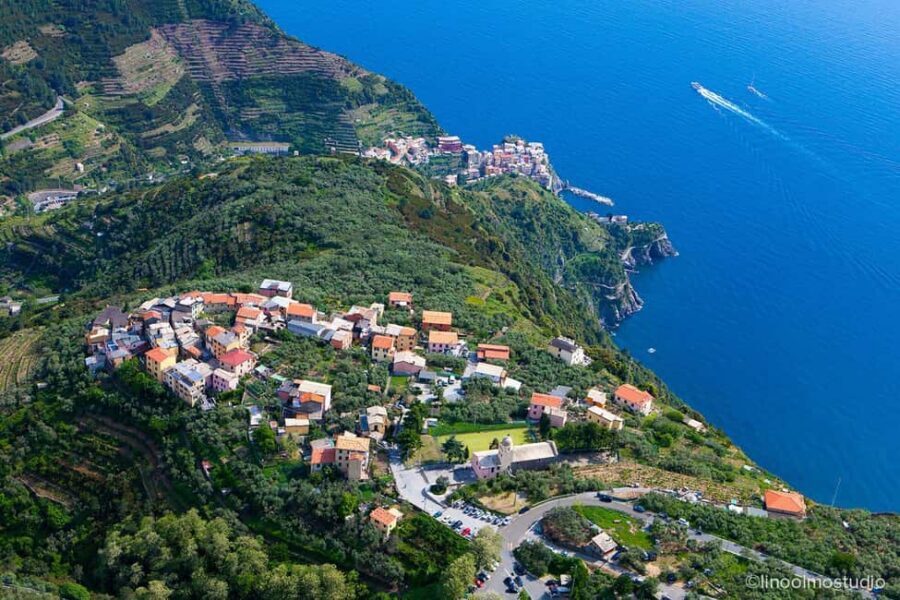 Cinque Terre: tasting in the cellar with visit to vineyards - Volastra Start: the meeting spot behind the church