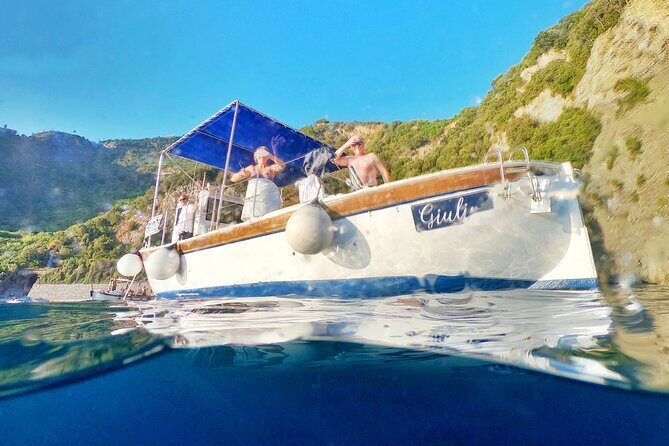 Cinque Terre tour with a traditional ligurian gozzo from Monterosso - Crew style and pacing: why the small group feels personal
