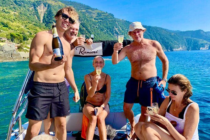 Cinque Terre wonders Full Day Boat Tour - Porto Venere and Lerici: where the day turns from Cinque Terre to Ligurian coast