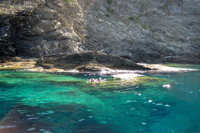 Day Boat Tour Cinque Terre & Porto Venere - A small-group boat that gives you Cinque Terre views without the hassle