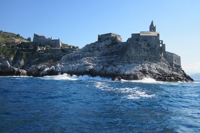 Day Boat Tour Cinque Terre & Porto Venere - What’s included on board (and what you should bring)