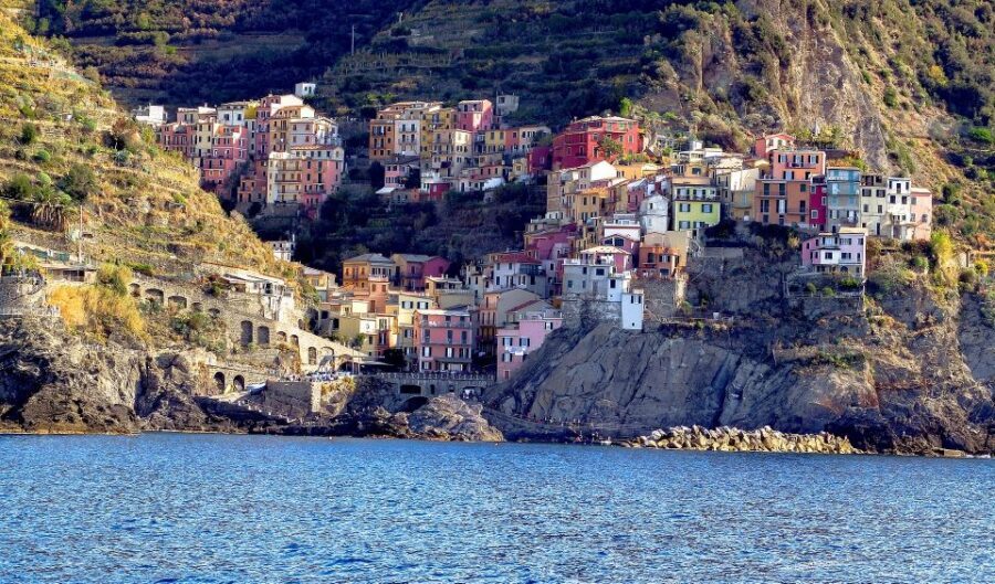 Florence: Cinque Terre Day Trip with Optional Street Food - Timing and meeting points: why punctuality is the real tour skill