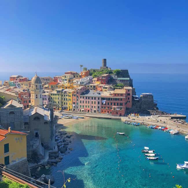 Florence: Cinque Terre Small-Group Day Trip - La Spezia passing and the return to Florence