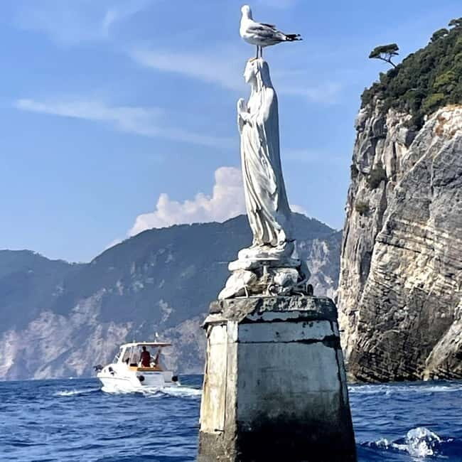 From Fezzano: Portovenere & Gulf of Poets Half-Day Boat Tour - Boat comfort that makes a half day actually enjoyable