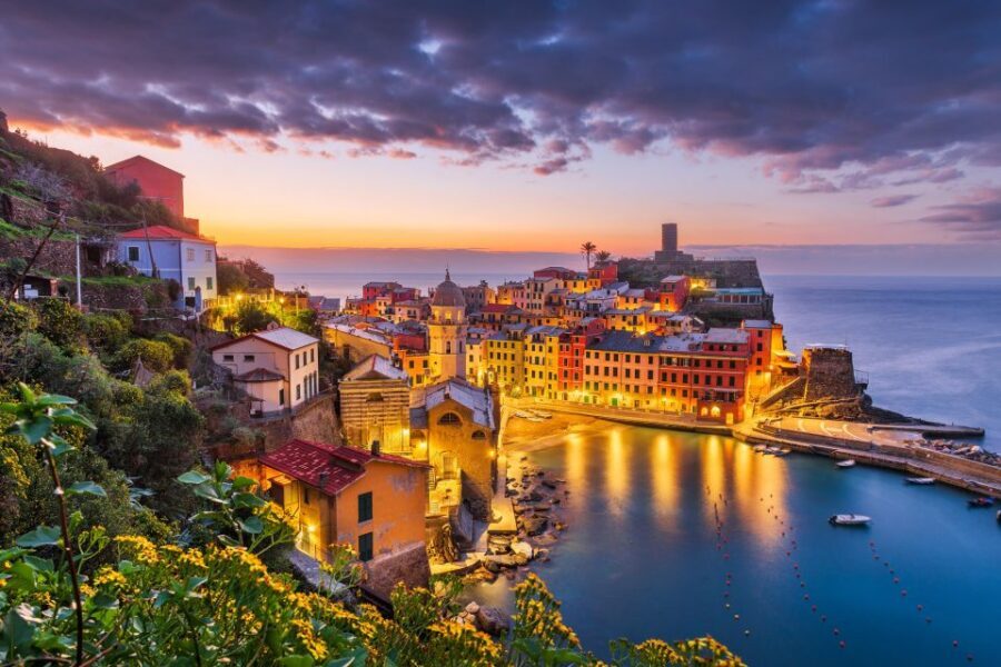 From Florence: Cinque Terre & Pisa Leaning Tower Day Tour - Cinque Terre by Foot: How Riomaggiore, Manarola, and Vernazza Work