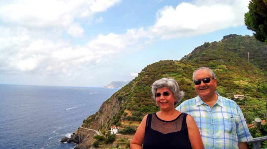 From Florence: Full-Day Private Cinque Terre Tour with Pisa - The Scenic Drive Toward the Coast: Use the Time Wisely