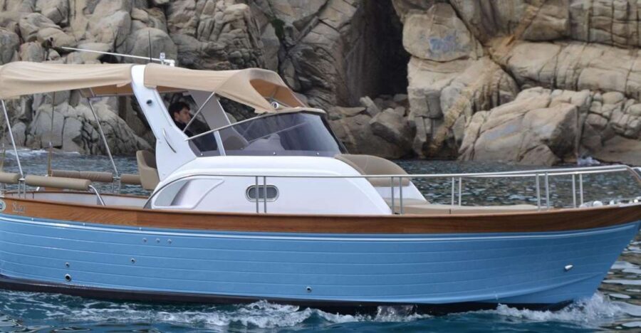 From La Spezia: Cinque Terre Boat Tour with Lunch and Drinks - From Port Mirabello: how the day starts (and where you might get stuck)