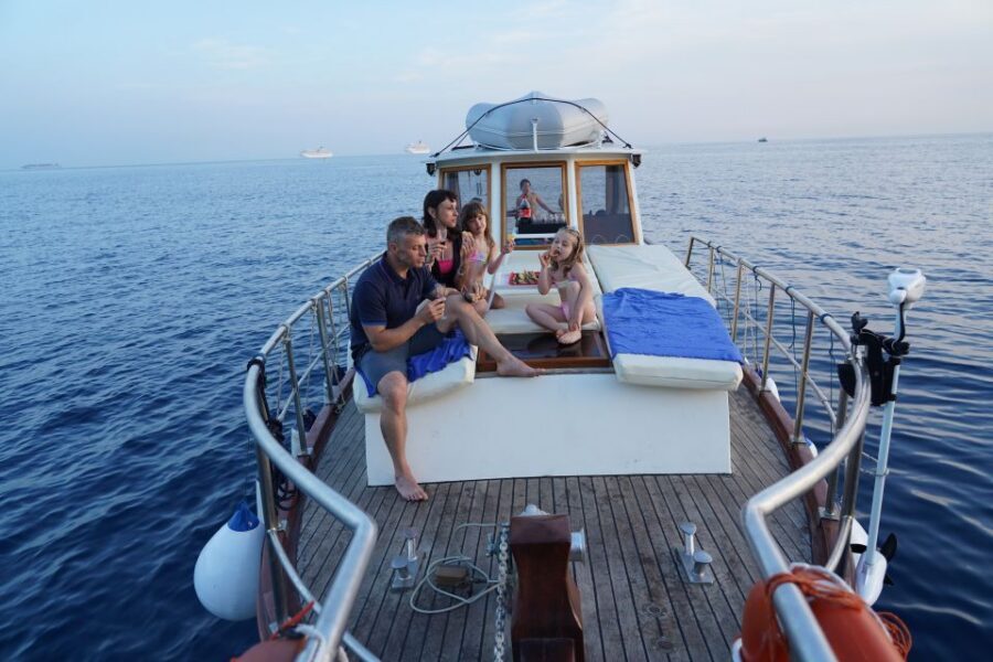 From La Spezia: Cinque Terre Boat Tour with Lunch and Wine - Swim stops at Le Rosse and Monesteroli (plus the boat-only coves)
