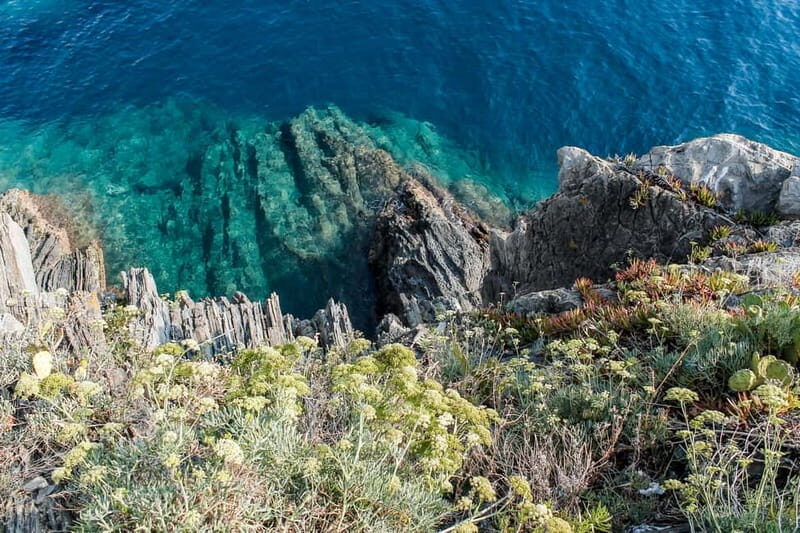 From La Spezia: Cinque Terre Boat Tour - Le Bocche and Porto Venere: quick photos, big coastal drama