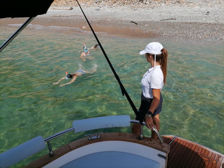 From La Spezia: Cinque Terre Boat Trip with Food Tastings - Baia Monesteroli and Cala Rossa: the swim-and-snorkel breaks