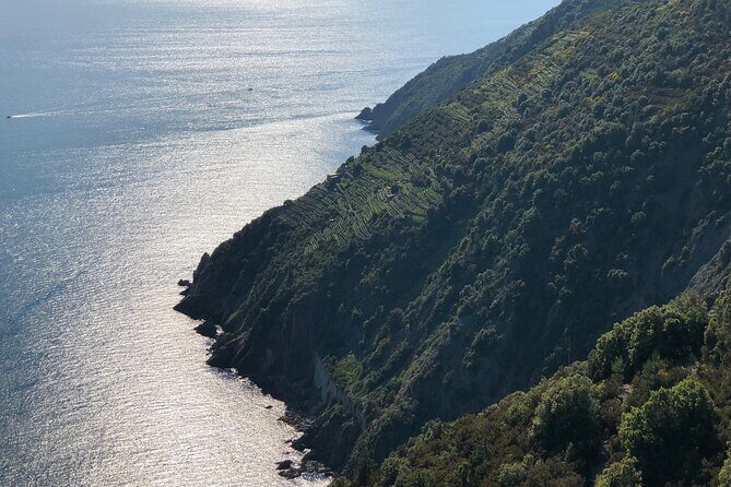 From La Spezia: The Sunset Cinque Terre Boat Tour with Aperitivo - Corniglia and a Swim Moment: The Village Without a Port