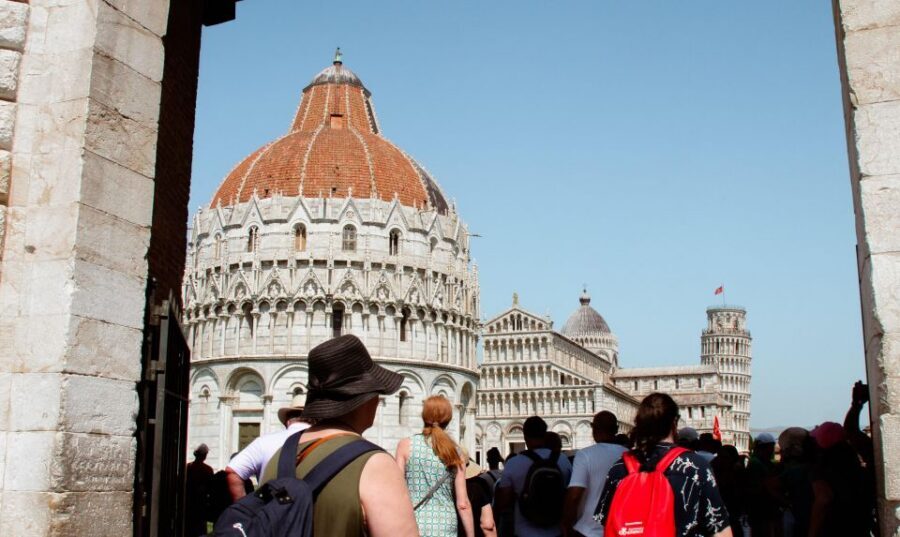 From Livorno: Day Trip to Pisa and Cinque Terre's Manarola - How the Tour Keeps Cruise Timing Stress Low