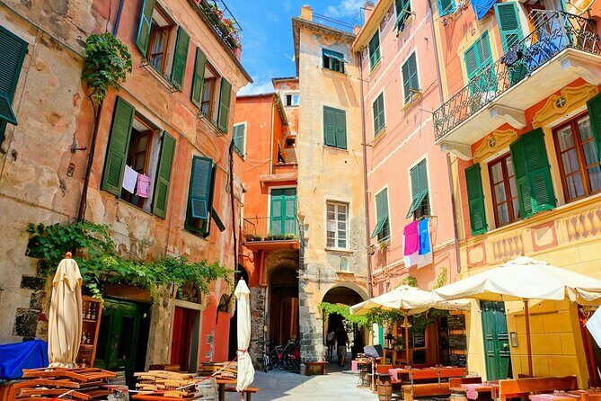 From Monterosso: Best of Cinque Terre Private Guided Tour - How the Train Ride Makes This Tour Worth It