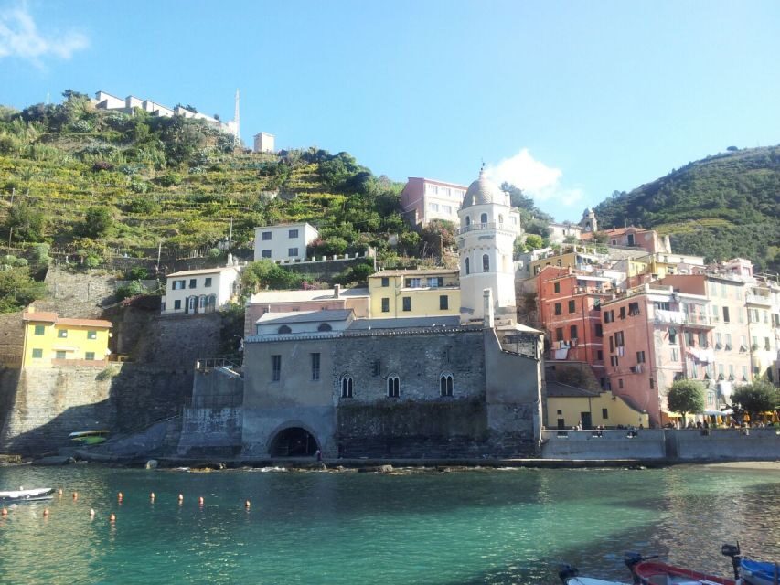 From Pisa: Cinque Terre Small Group Tour - Riomaggiore: Starting on the Southern Cliffside and Getting Your Bearings