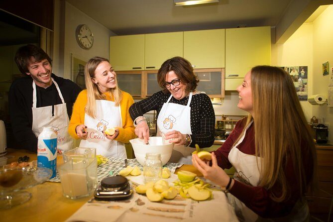 Home Cooking Class & Meal with a Local in Riomaggiore - Fresh pasta choices: tagliatelle, linguine, trofie al pesto, ravioli