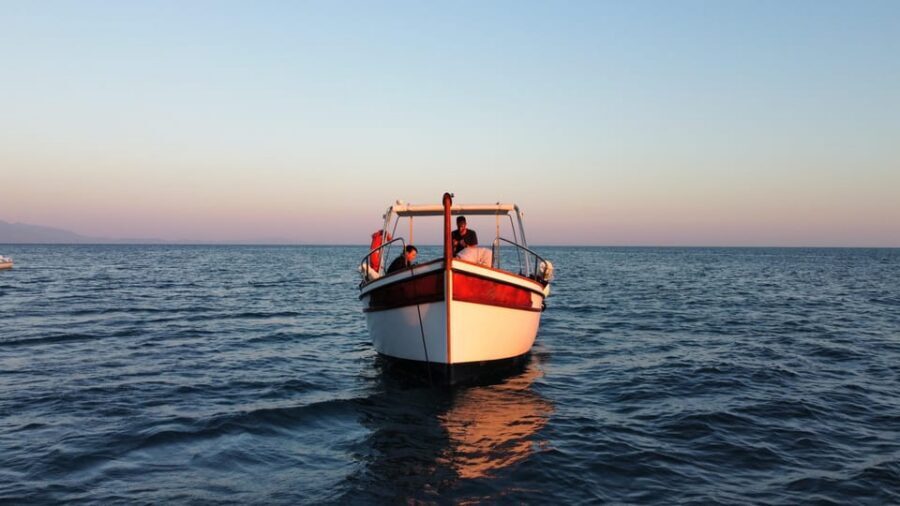 La Spezia: 3h Boat Tour Portovenere / Lerici / 3 Islands - Riding Bijoù: The Gulf of Poets in a Classic Ligurian Style