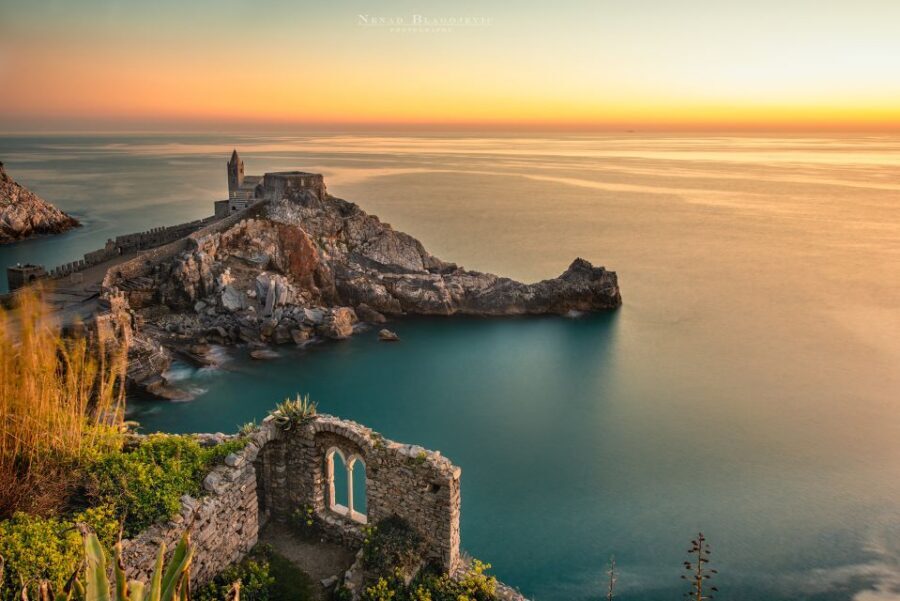 La Spezia: Cinque Terre and Portovenere Full-Day Boat Tour - Getting ready for a day on Ligurian water