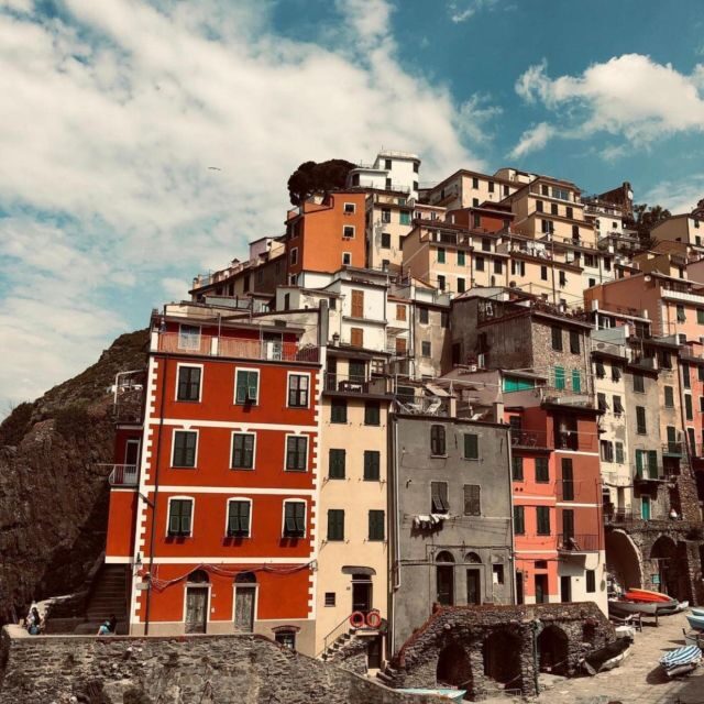 La Spezia: Cinque Terre Rainbow Village Coastal Road Tour - Corniglia on the hill: the quieter village angle