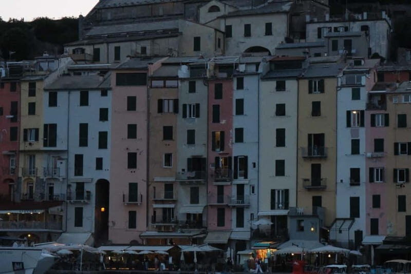 La Spezia: Cinque Terre Sunset Boat Tour with Appetizers - The Aperitivo Moment: Local Snacks, Drinks, and On-Board Music