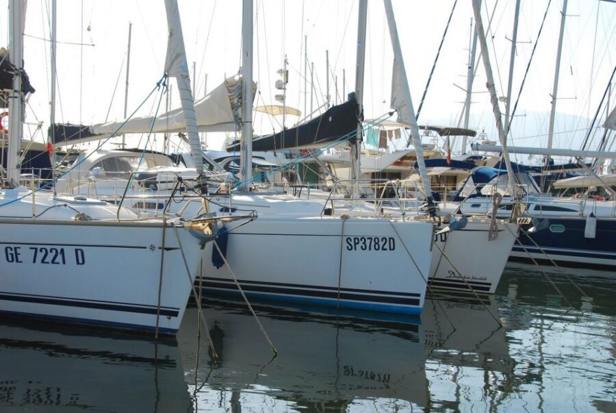 La Spezia: Full-Day Cinque Terre Sailing Tour - Meeting at Assonautica and getting set for 7 hours afloat