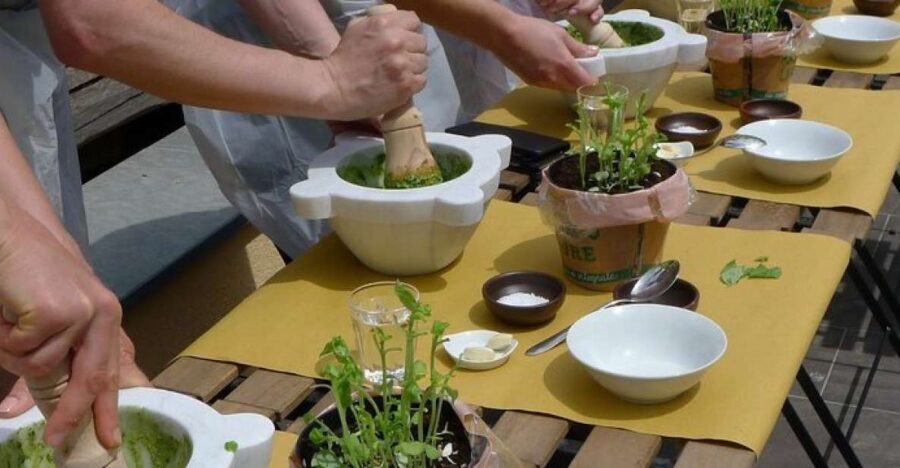 Manarola: Authentic Pesto Making Class at Cinque Terre - Entering Manarola Through Food, Not a Checklist