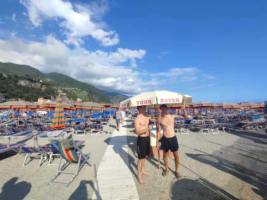 Monterosso al Mare: Monterosso Kayak and Snorkeling Tour - Second paddle back: more scenic time with a calmer rhythm