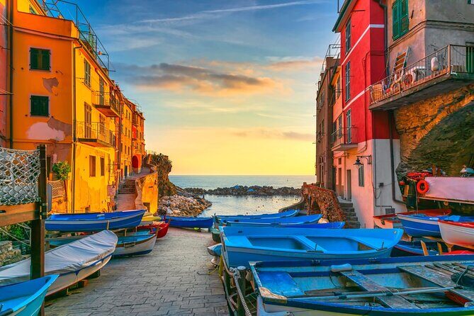 Nature and Heritage of Cinque Terre Family Private Walking Tour - Corniglia: the hilltop payoff (and the stair reality)