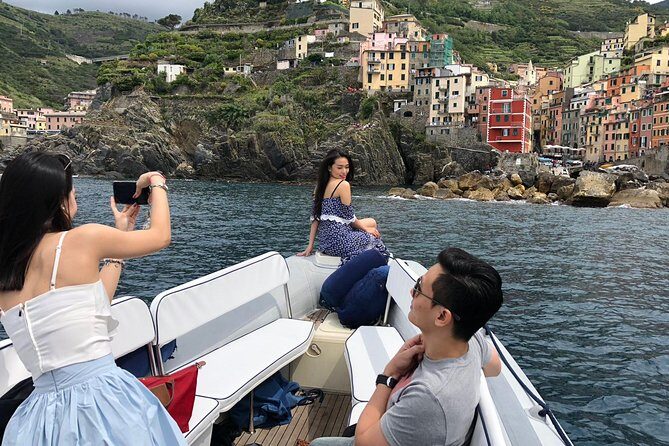 Private Boat Tour Along the Cinque Terre - Who this tour suits best (and who should consider something else)