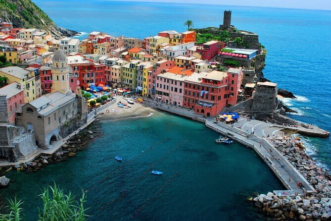 Private Guided Hiking Cinque Terre Day From Florence - Vernazza and lunch: when you get to sit, eat, and reset