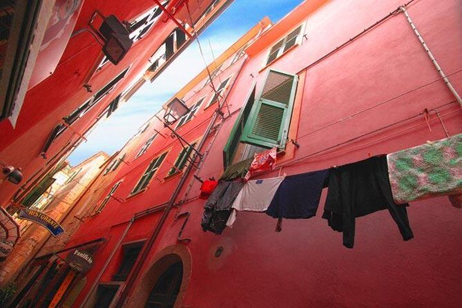 Private Tour of the Cinque Terre from Milan - Milan to the coast, with the stress removed