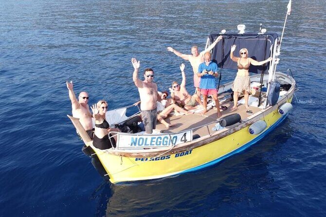 Relaxing Boat Tour with Aperitif in Cinque Terre - Why a Manarola boat tour beats a land day