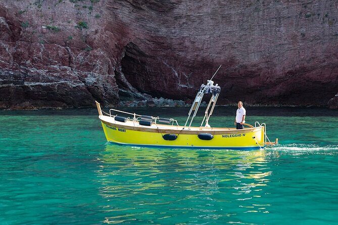 Relaxing Boat Tour with Aperitif in Cinque Terre - Aperitif and drinks: what’s actually on board