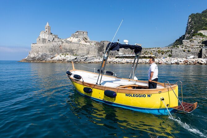 Relaxing Boat Tour with Aperitif in Cinque Terre - Group size, comfort, and motion at sea